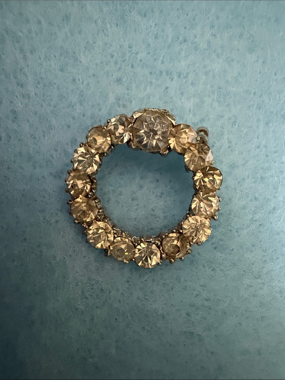 Vintage Rhinestone Circle Pin